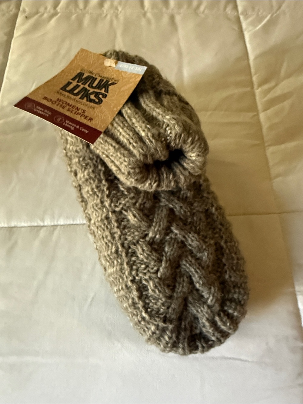 Muk Luks Cable Knit Slipper Sock in Taupe Brown